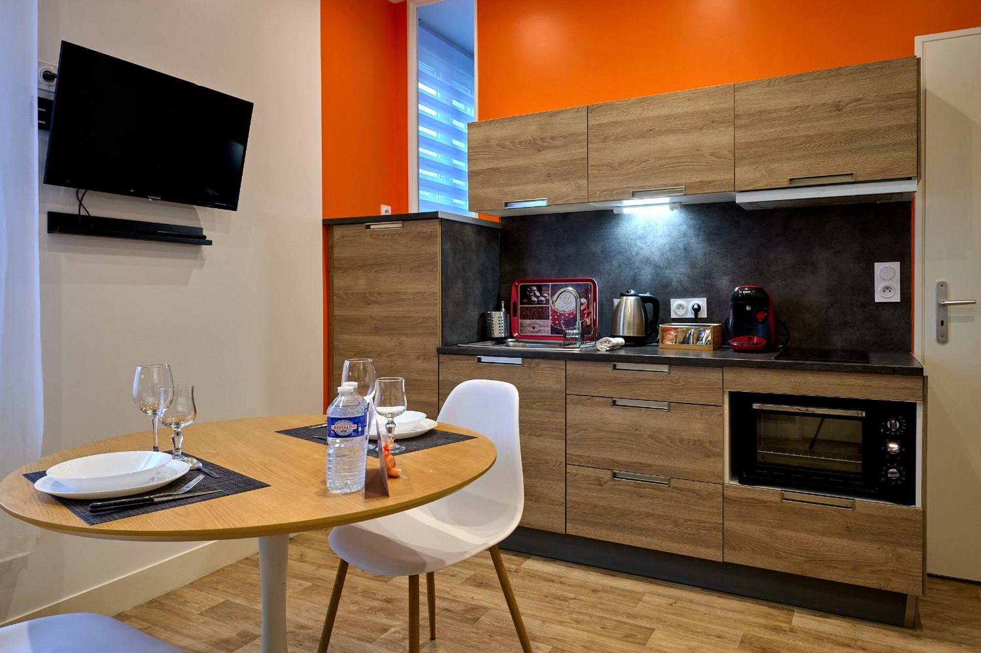 Le Faidherbe Style Appart' Hotel - Wifi Gratuit - Parking Gratuit Calme Et Lumineux Nevers Ngoại thất bức ảnh